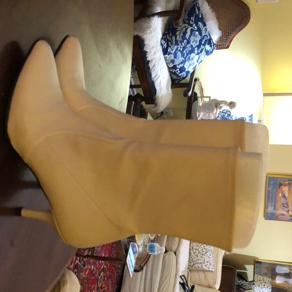 Stuart Weitzman white leather tall boots - Picture 2 of 2